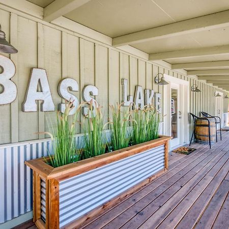#2 Cottage Like Suite With Private Hot Tub Bass Lake Exterior foto